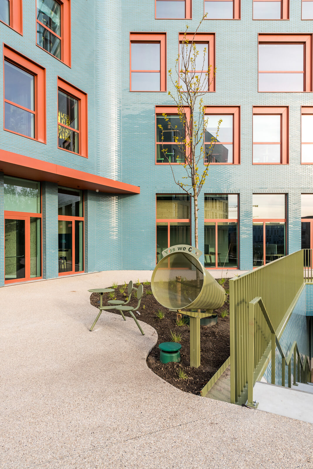 Roundal 14 UE Upoffiz Loop5 roundal dagkanten aluminium kleur