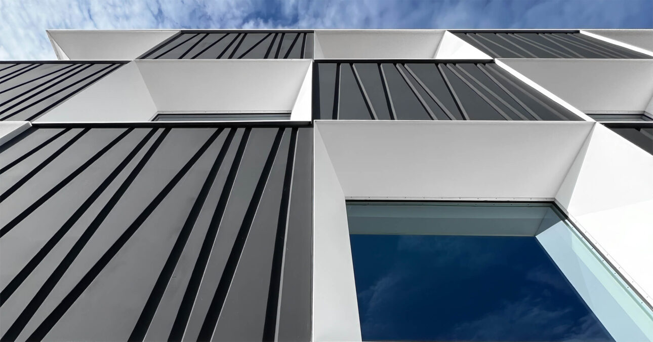 Roundal 13 Bouw Christiaens aluminium dagkantkaders